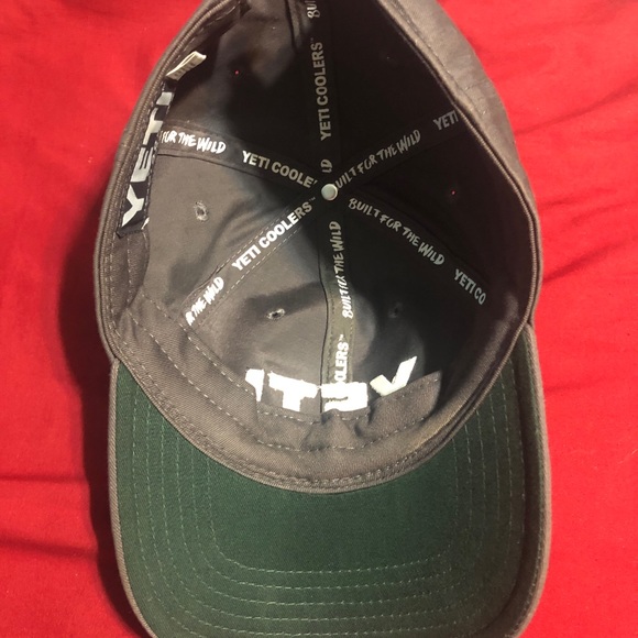 Yeti Hat - Picture 2 of 2
